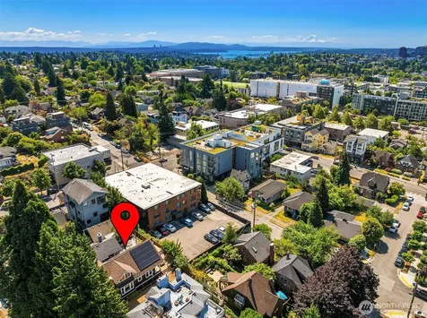 907 NE 72nd Street Seattle WA 98115