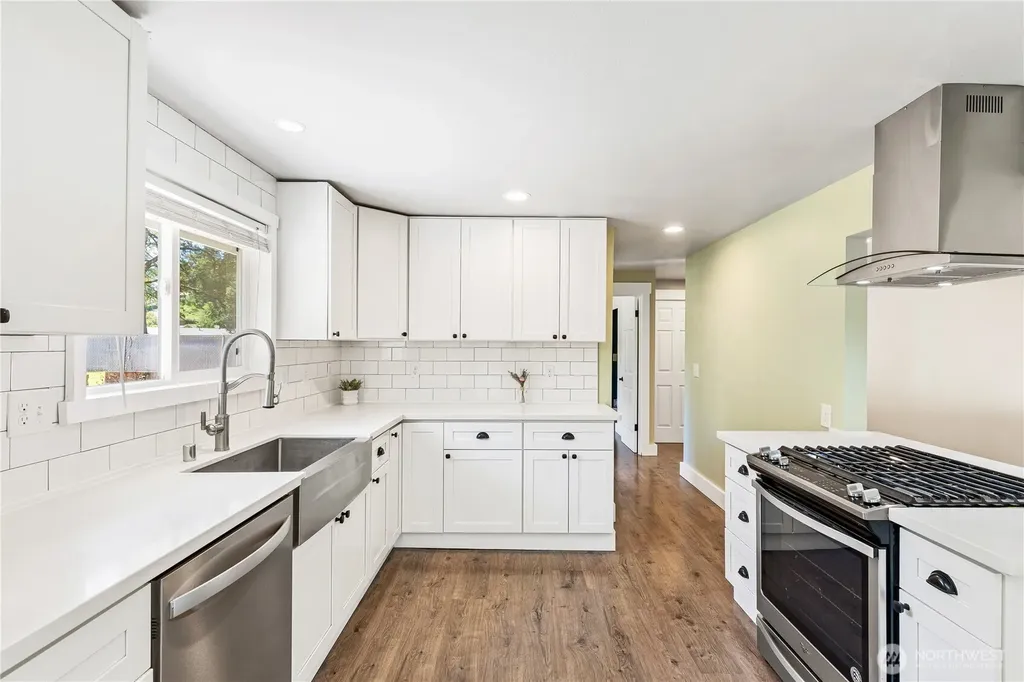 11510 Military Road SW Lakewood WA 98498