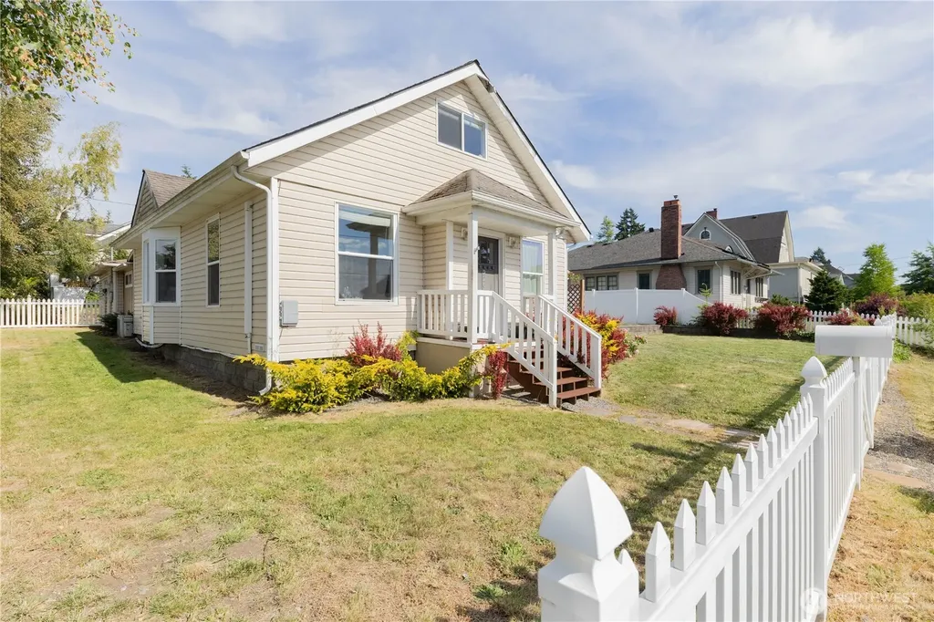 226 N 5th Street Mount Vernon WA 98273
