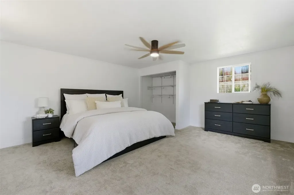 1211 NE Mcwilliams Bremerton WA 98311