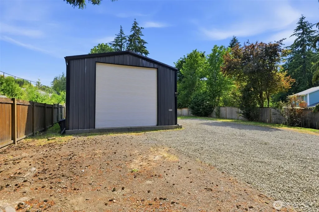 1211 NE Mcwilliams Bremerton WA 98311