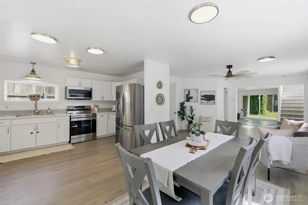 1211 NE Mcwilliams Bremerton WA 98311