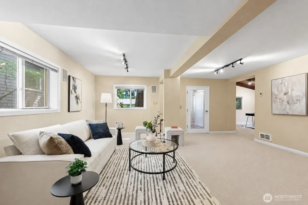 510 N 138th Street Seattle WA 98133