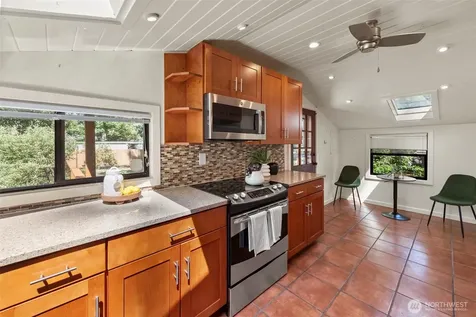 510 N 138th Street Seattle WA 98133