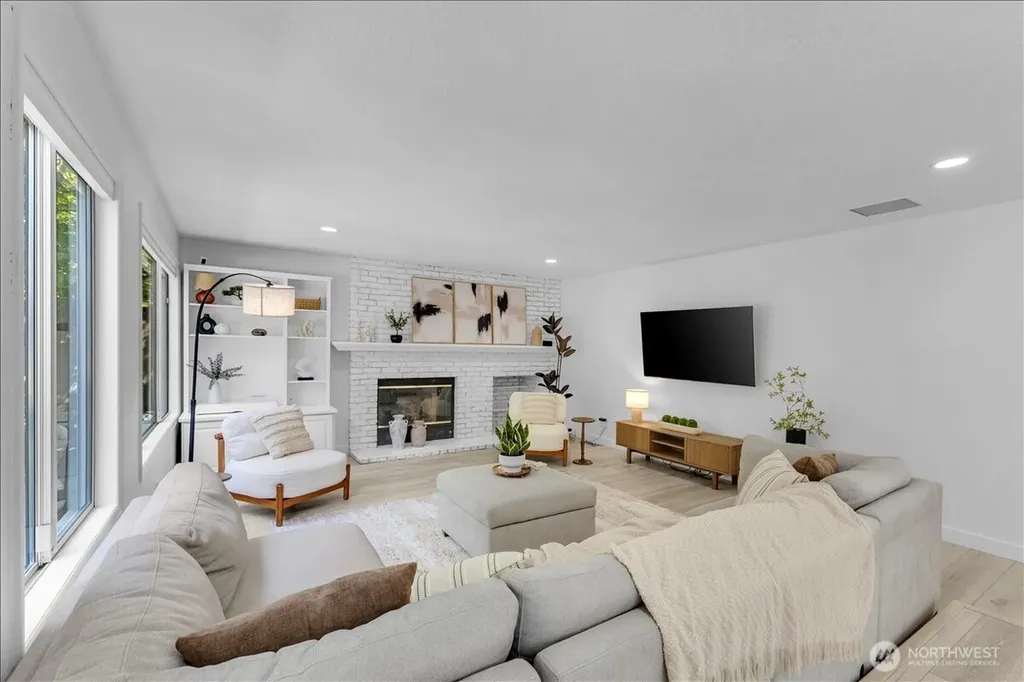 12903 176th Place NE Redmond WA 98052