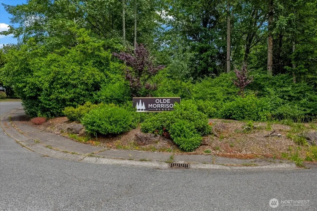 12903 176th Place NE Redmond WA 98052
