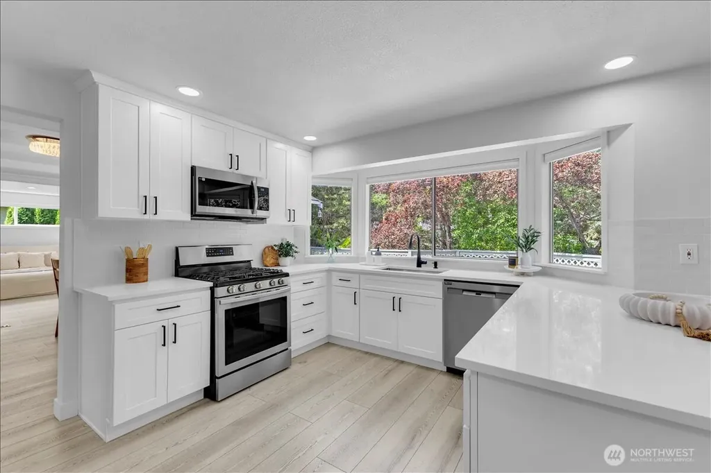 12903 176th Place NE Redmond WA 98052