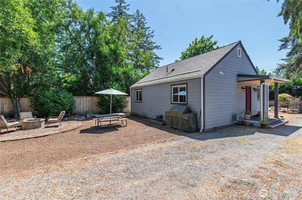 9111 Newgrove Avenue SW Lakewood WA 98498