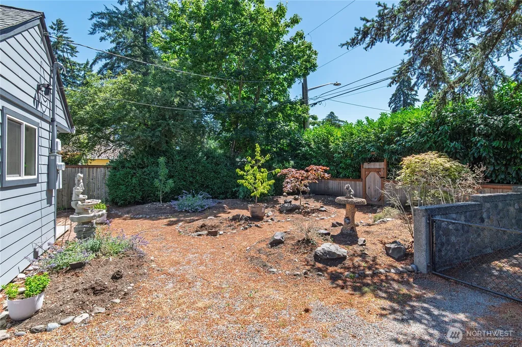 9111 Newgrove Avenue SW Lakewood WA 98498