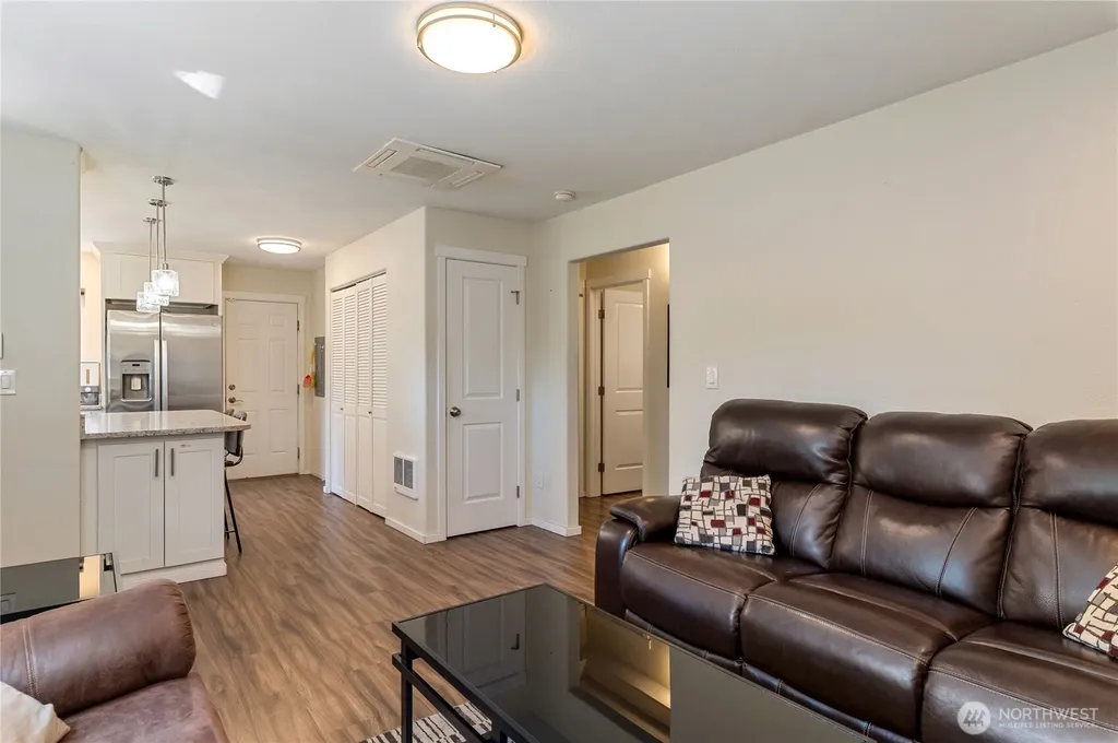9111 Newgrove Avenue SW Lakewood WA 98498