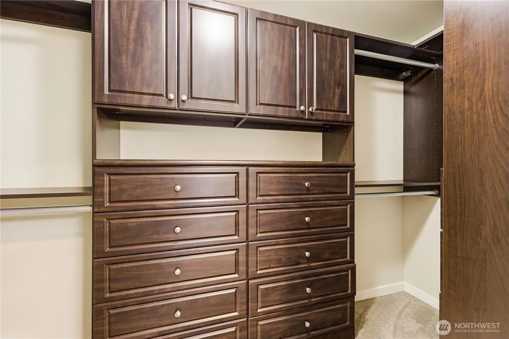 1704 156th Place SW Lynnwood WA 98087