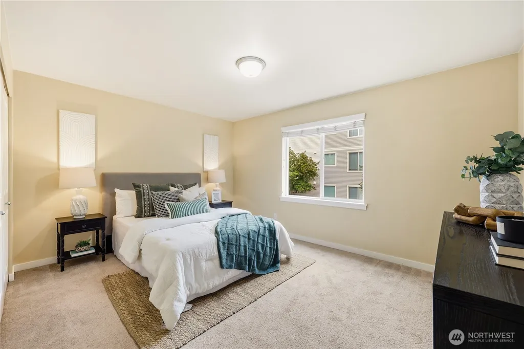 1704 156th Place SW Lynnwood WA 98087
