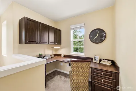 1704 156th Place SW Lynnwood WA 98087
