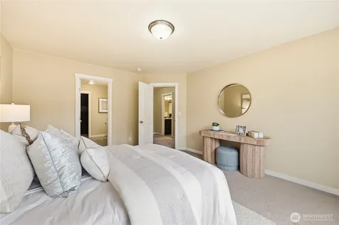 1704 156th Place SW Lynnwood WA 98087