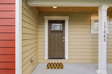 1704 156th Place SW Lynnwood WA 98087