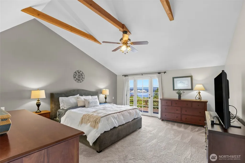 24920 S South Kingston Road NE Kingston WA 98346