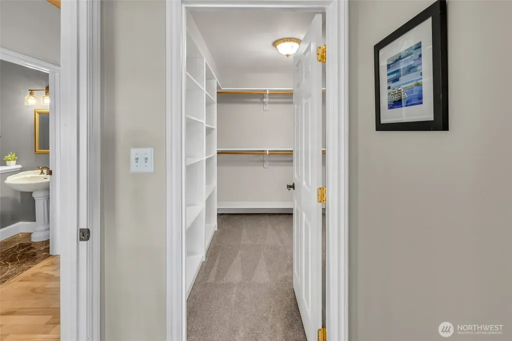 24920 S South Kingston Road NE Kingston WA 98346