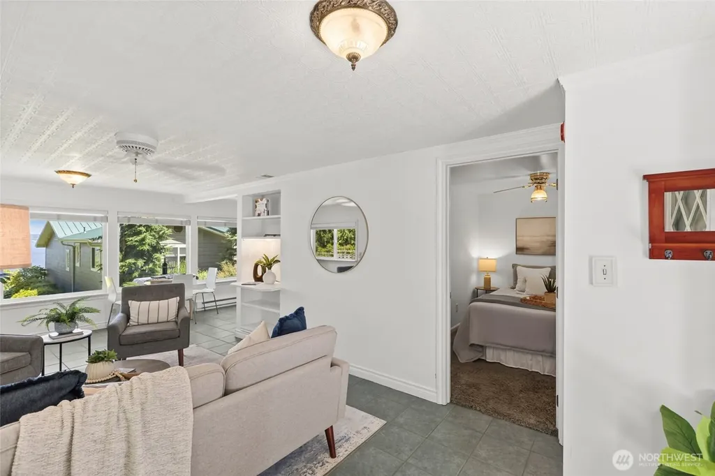 24920 S South Kingston Road NE Kingston WA 98346