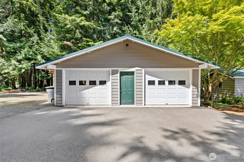 24920 S South Kingston Road NE Kingston WA 98346