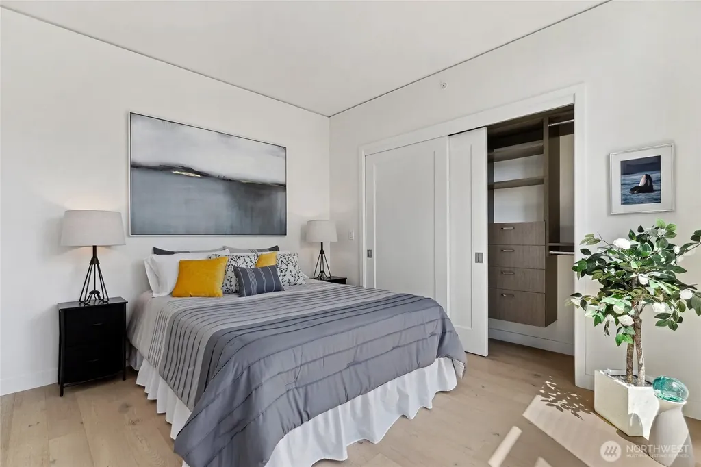 2510 6th Avenue Seattle WA 98121