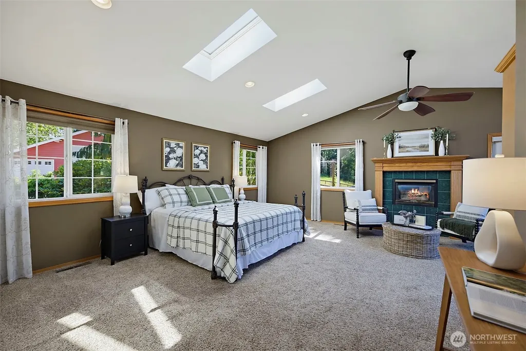 8802 Key Peninsula Highway NW Lakebay WA 98349