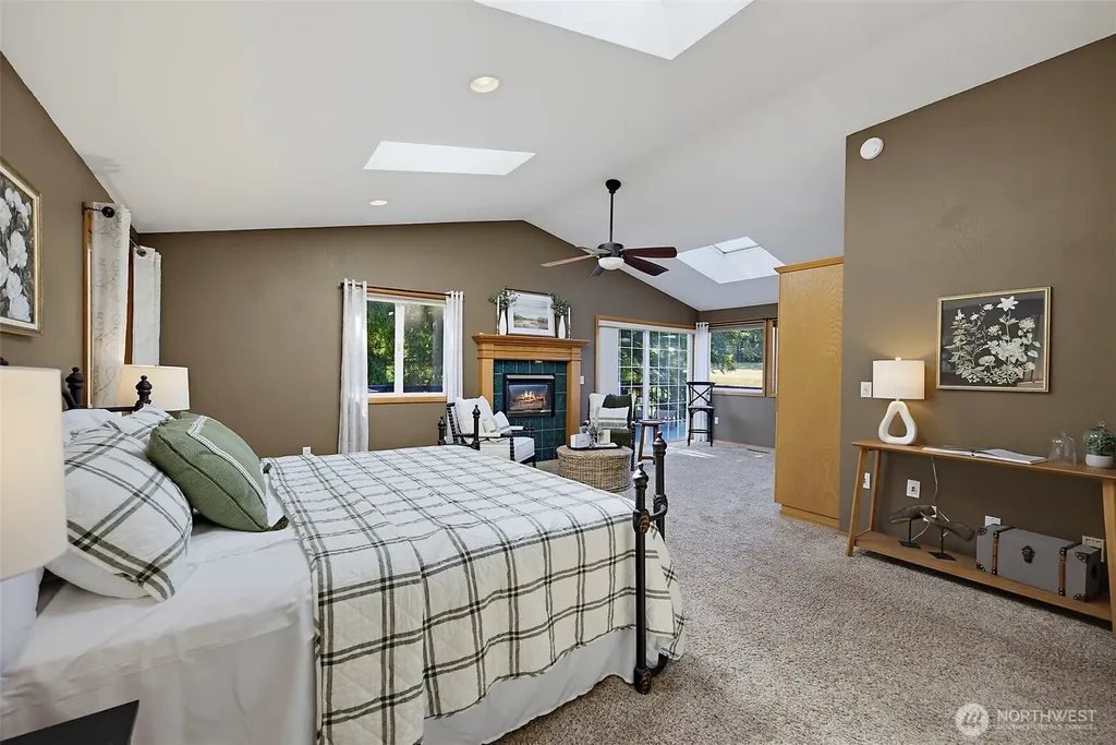 8802 Key Peninsula Highway NW Lakebay WA 98349