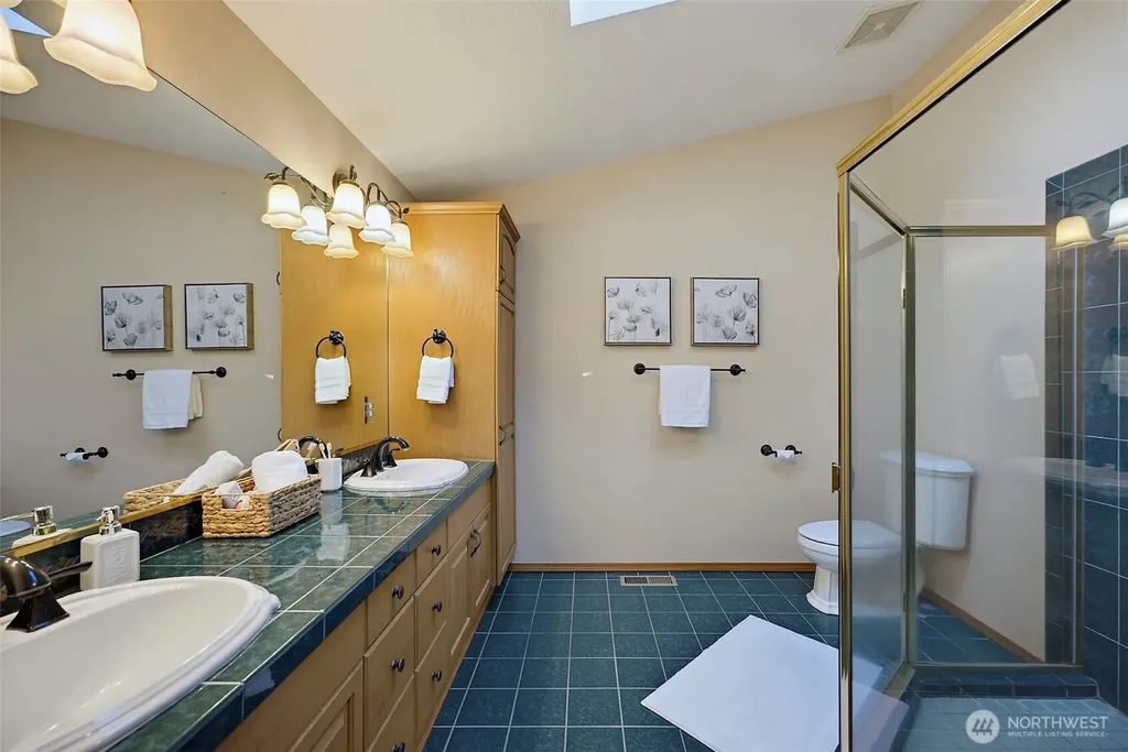 8802 Key Peninsula Highway NW Lakebay WA 98349