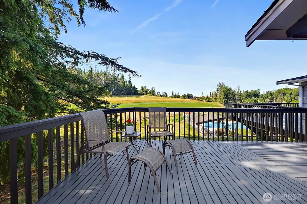 8802 Key Peninsula Highway NW Lakebay WA 98349