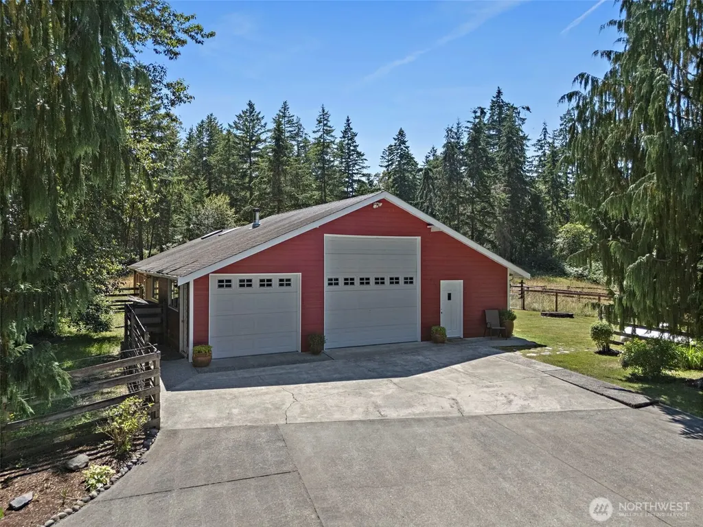 8802 Key Peninsula Highway NW Lakebay WA 98349