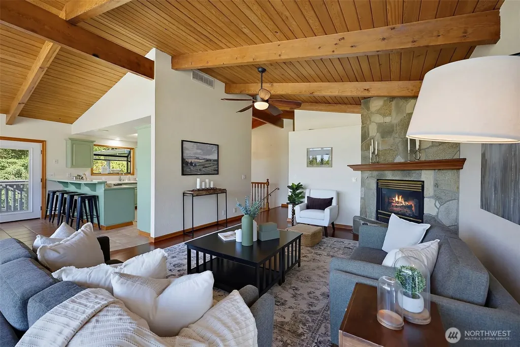 8802 Key Peninsula Highway NW Lakebay WA 98349