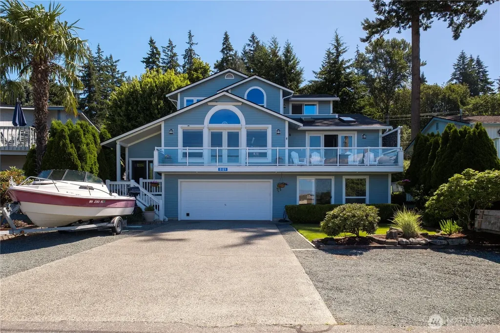 8189 Whidbey Drive Clinton WA 98236