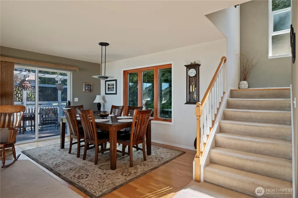 8189 Whidbey Drive Clinton WA 98236
