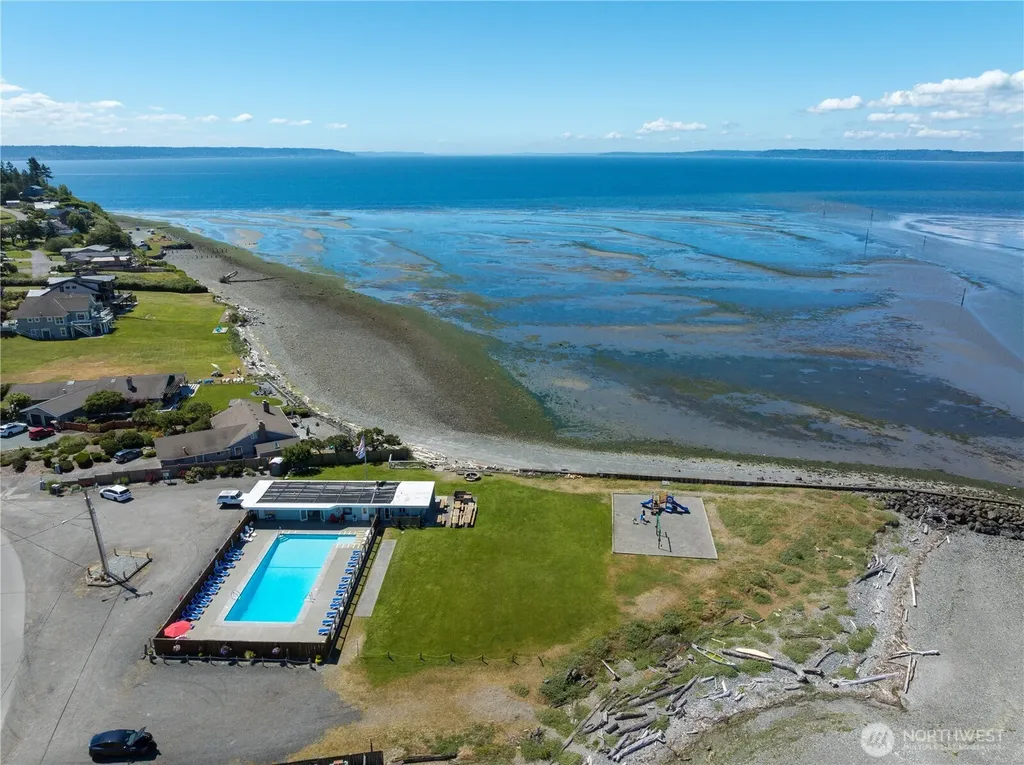 8189 Whidbey Drive Clinton WA 98236