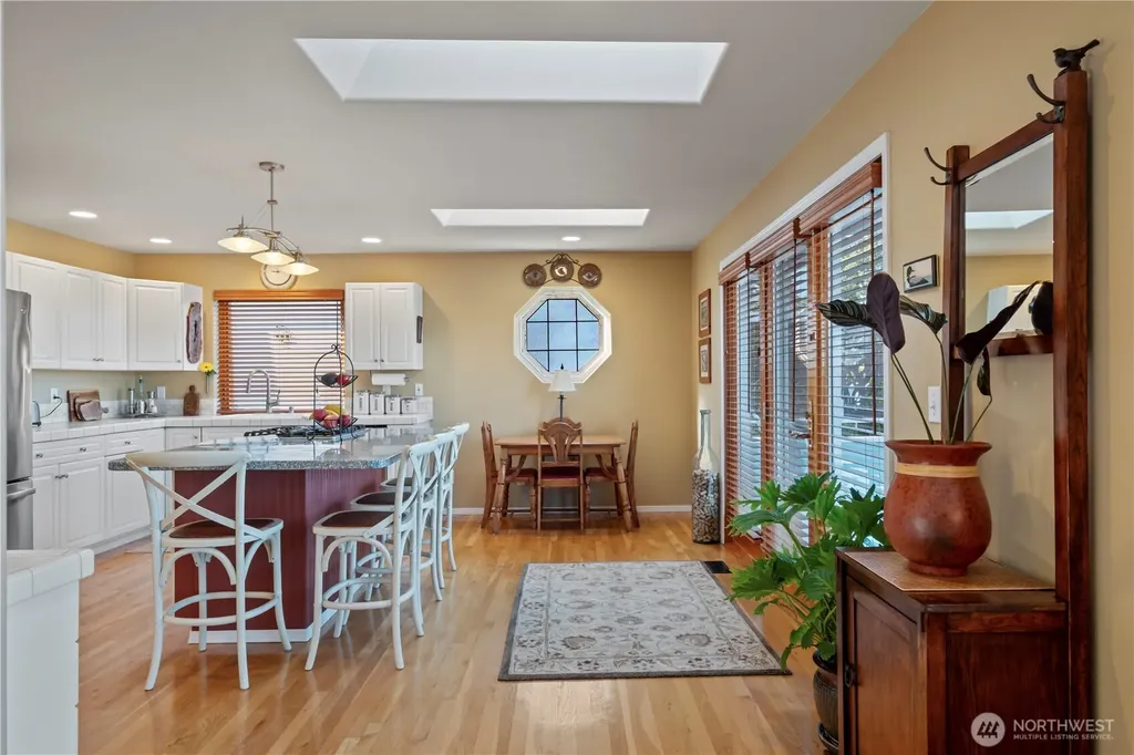 8189 Whidbey Drive Clinton WA 98236