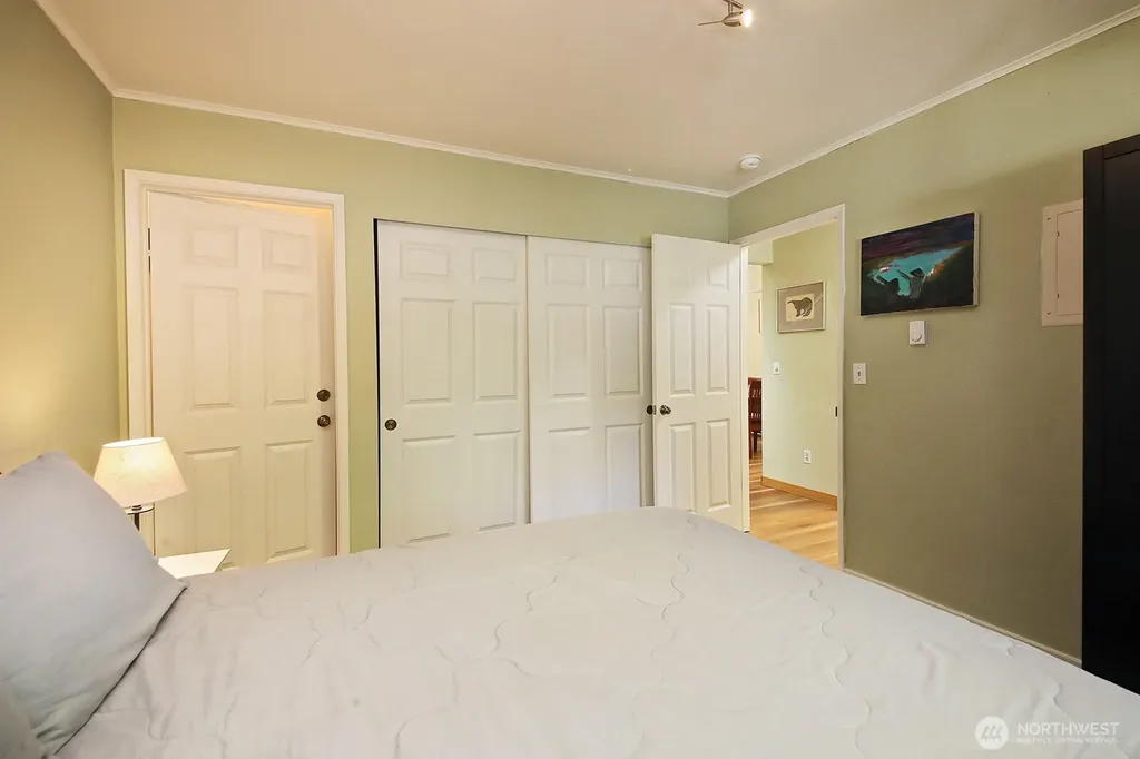 137 4th Street Langley WA 98260