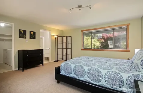 137 4th Street Langley WA 98260