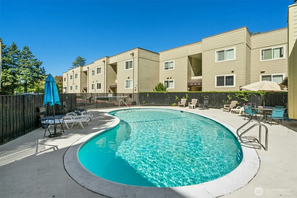 5844 NE 75th Street Seattle WA 98115