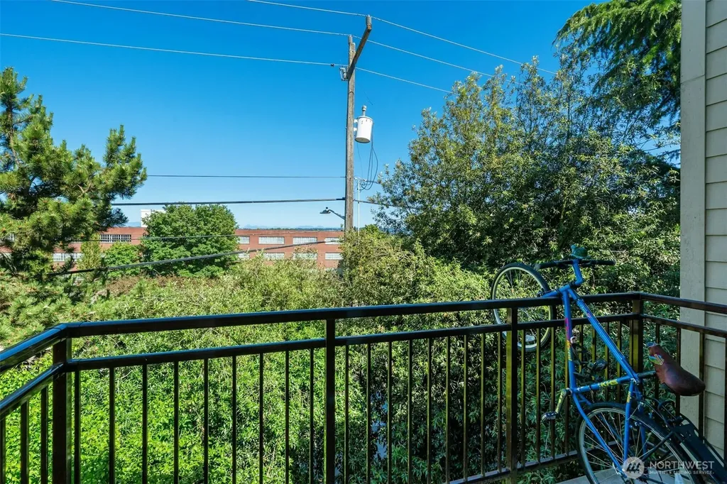 5844 NE 75th Street Seattle WA 98115