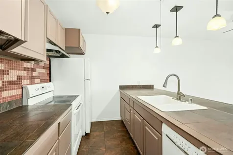 5844 NE 75th Street Seattle WA 98115