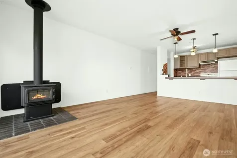 5844 NE 75th Street Seattle WA 98115