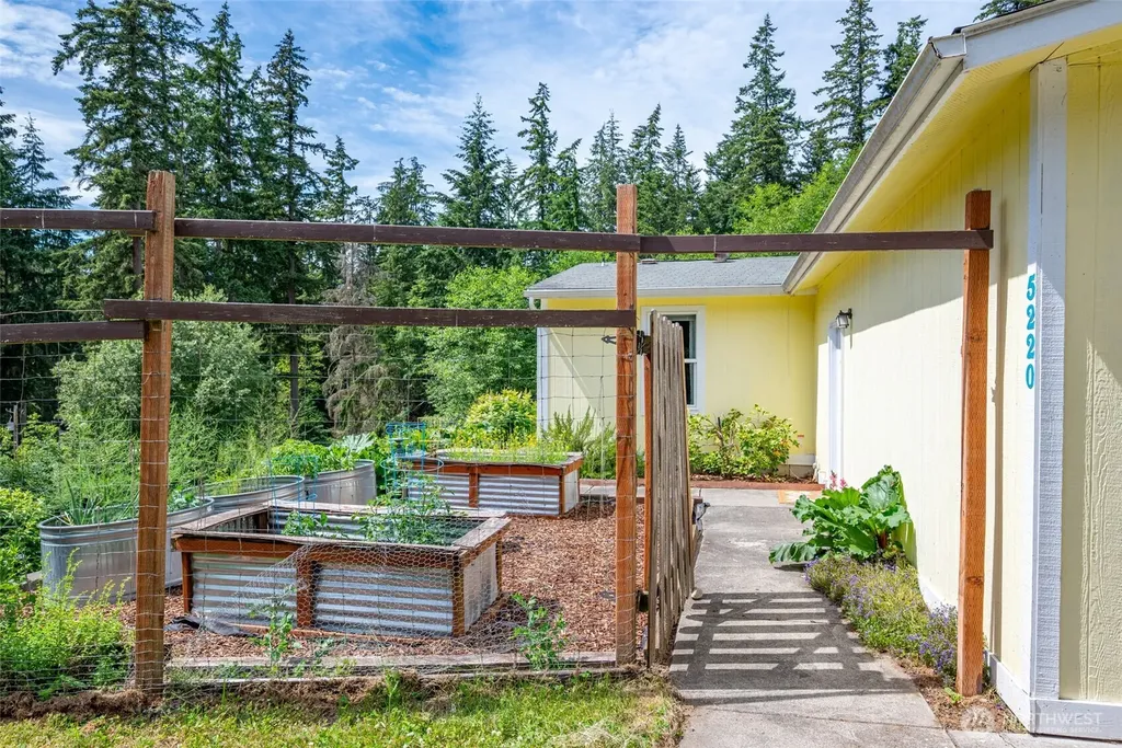 5220 Lakeside Drive Langley WA 98260