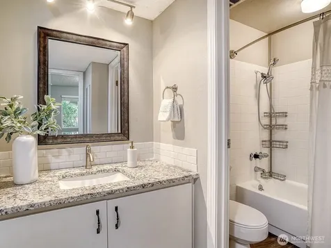 411 213th Place SW Bothell WA 98021