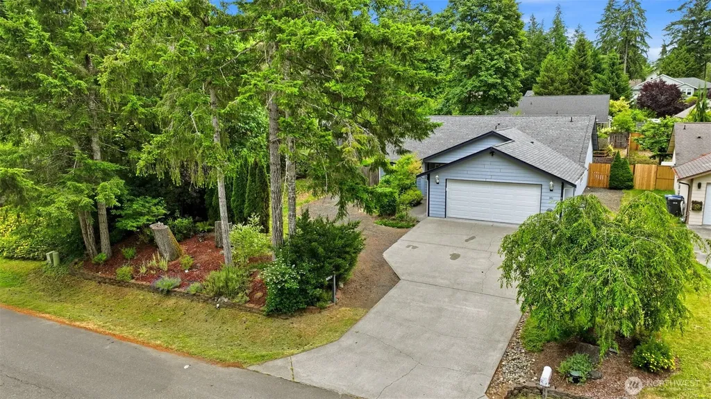 141 E Village View Drive Allyn WA 98524