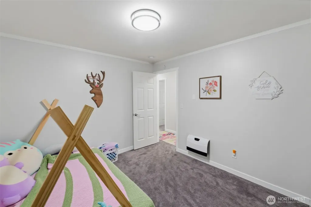 141 E Village View Drive Allyn WA 98524