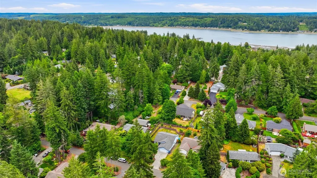 141 E Village View Drive Allyn WA 98524