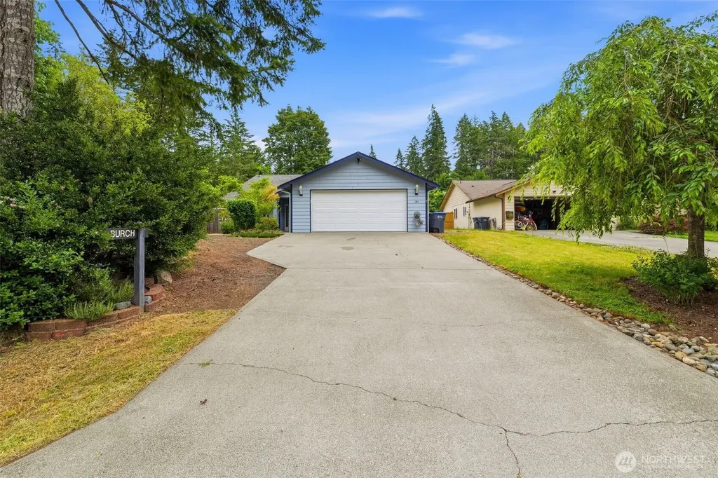 141 E Village View Drive Allyn WA 98524