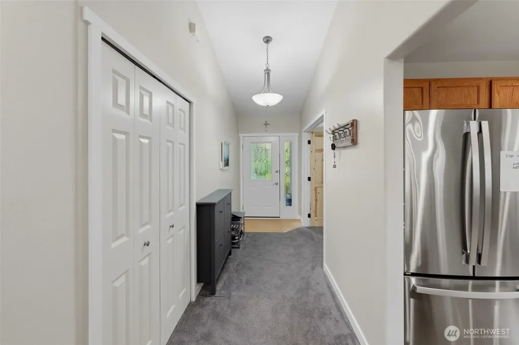 141 E Village View Drive Allyn WA 98524