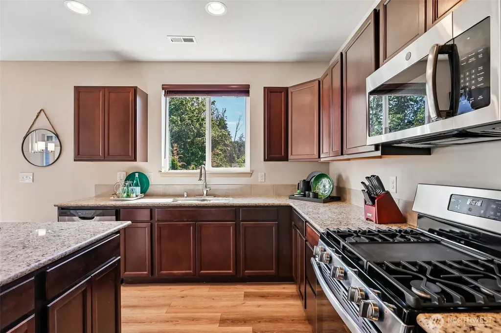 2548 Filbert Avenue Bremerton WA 98310
