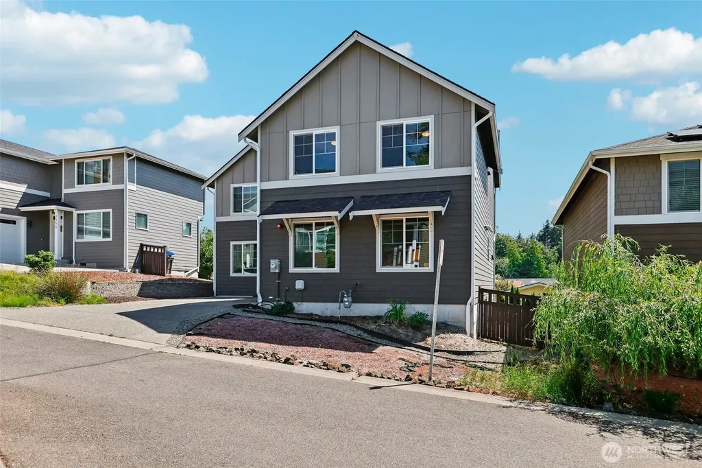 2548 Filbert Avenue Bremerton WA 98310