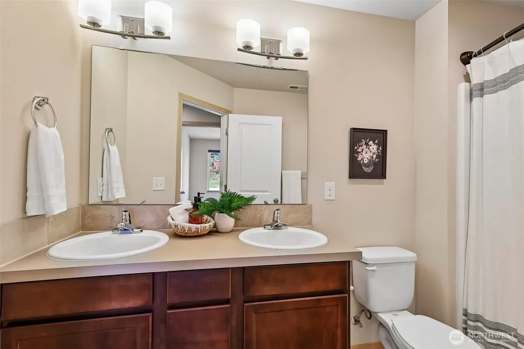 2548 Filbert Avenue Bremerton WA 98310